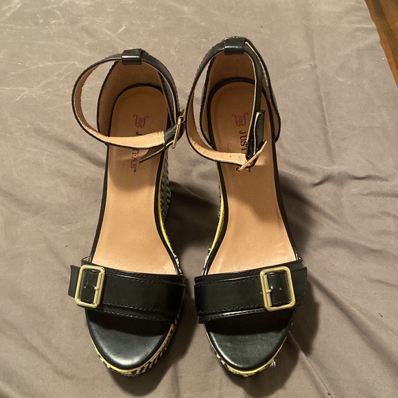 JustFab Kingston Black and White Chevron Raffia Ankle Strap Wedges - Picture 2 of 7